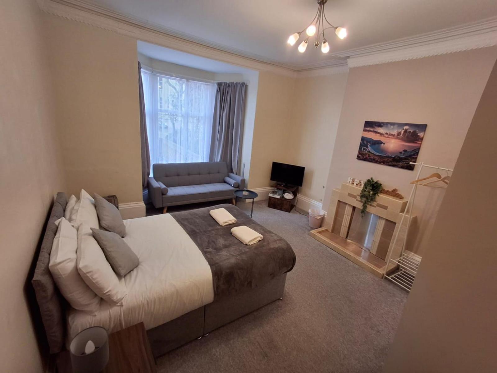 Inn By The Sea, Portsmouth - En Suite Rooms With Or Without Sea View, Onsite Ev 22Kw بورتسماوث المظهر الخارجي الصورة