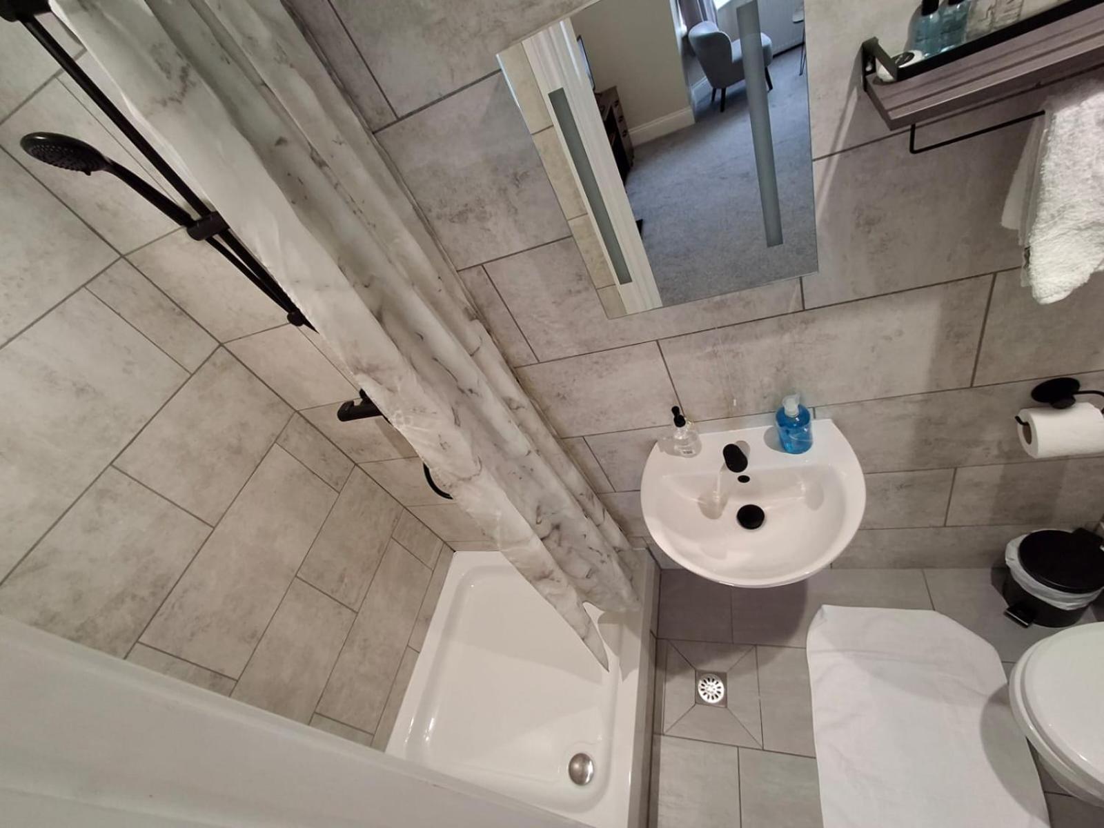 Inn By The Sea, Portsmouth - En Suite Rooms With Or Without Sea View, Onsite Ev 22Kw بورتسماوث المظهر الخارجي الصورة